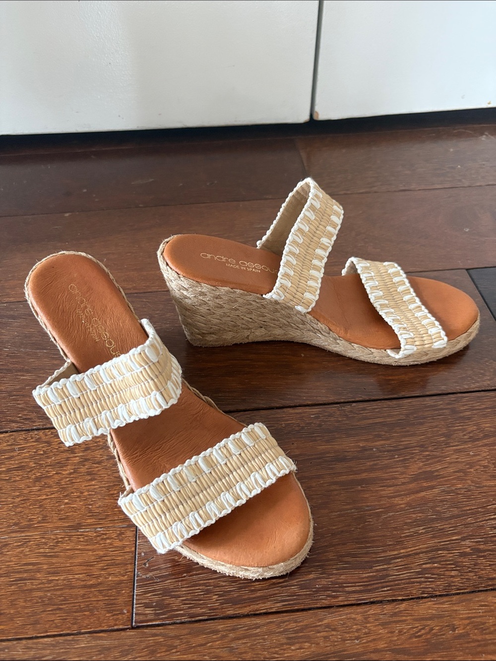 Andre Assous Cream Woven Espadrille Wedge Sandals 37/7 made in Spain